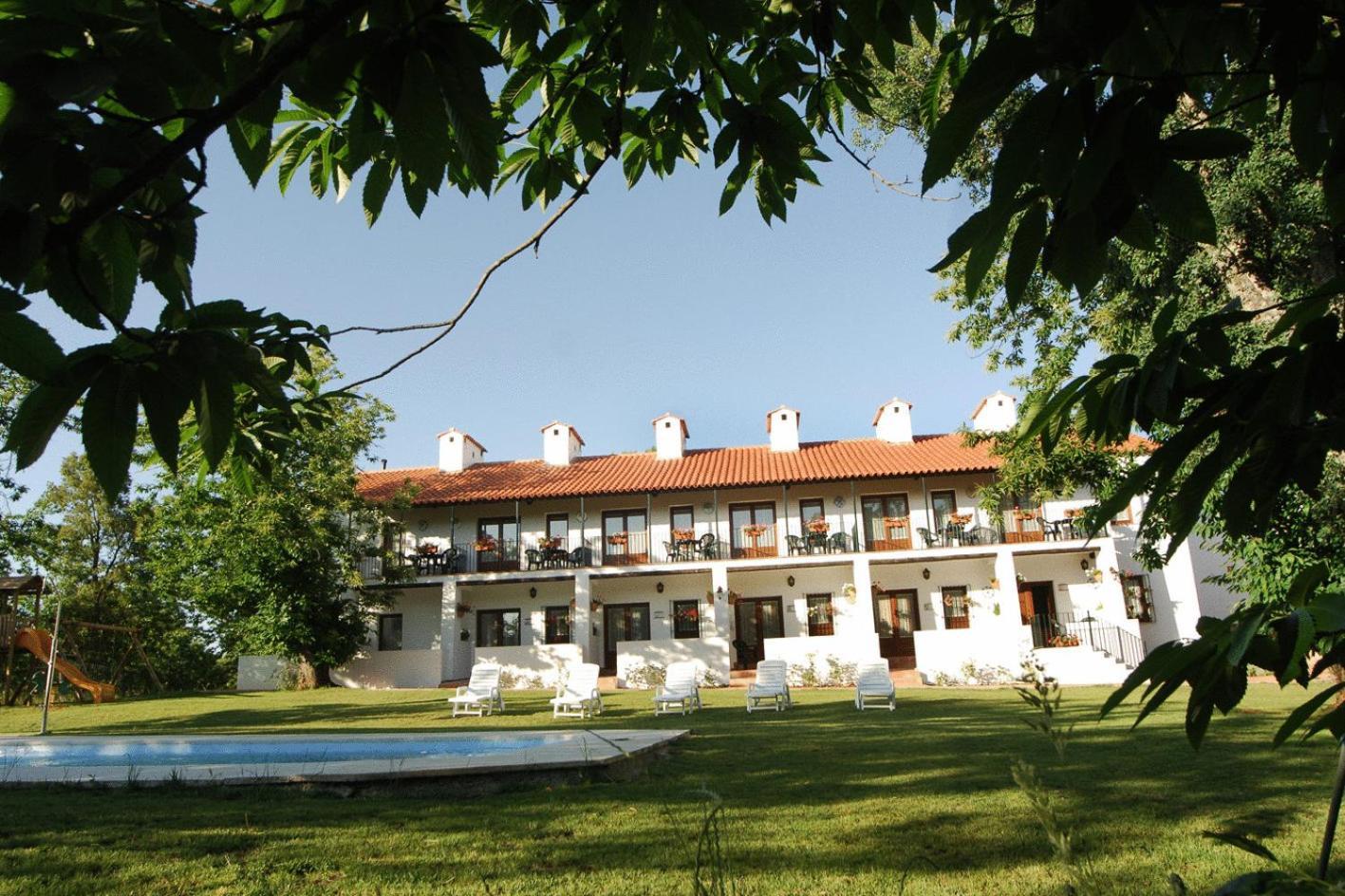 Hotel Apartamento Rural Finca La Media Legua Aracena Exterior photo