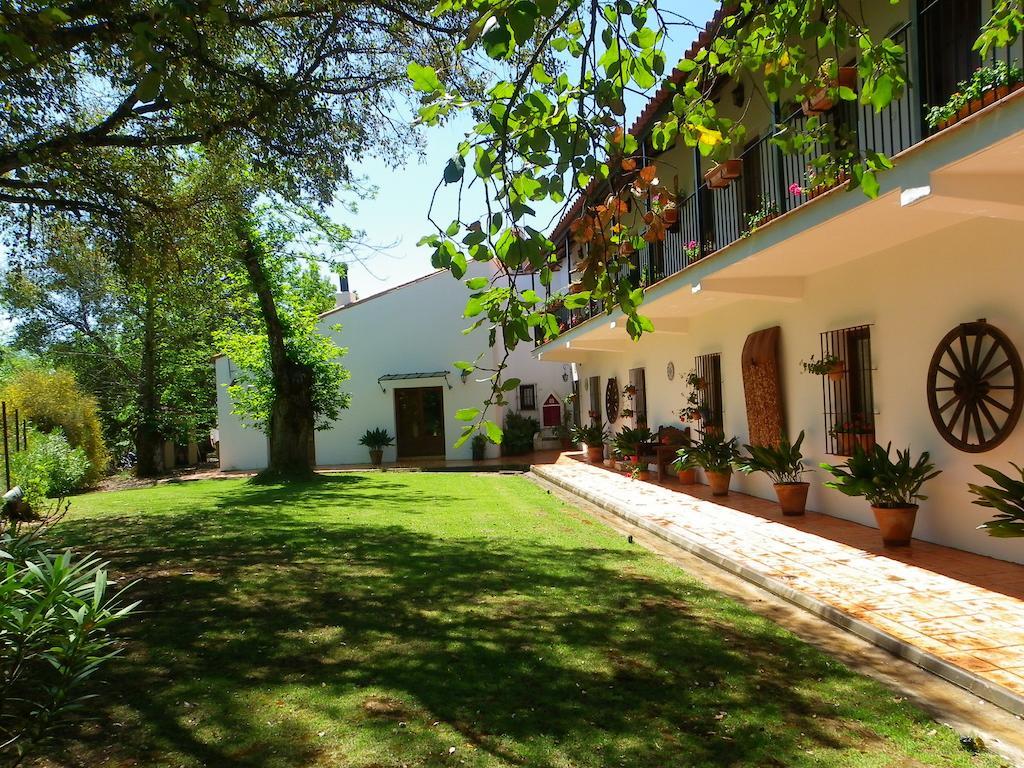 Hotel Apartamento Rural Finca La Media Legua Aracena Exterior photo