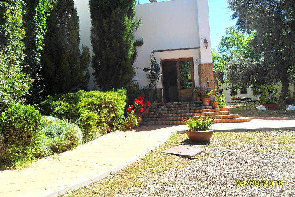 Hotel Apartamento Rural Finca La Media Legua Aracena Exterior photo