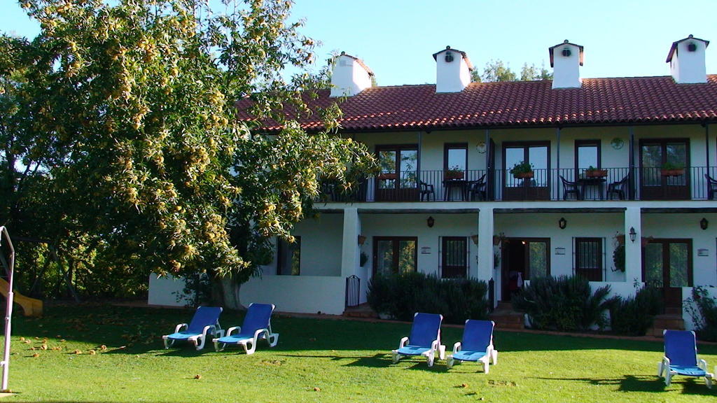 Hotel Apartamento Rural Finca La Media Legua Aracena Exterior photo